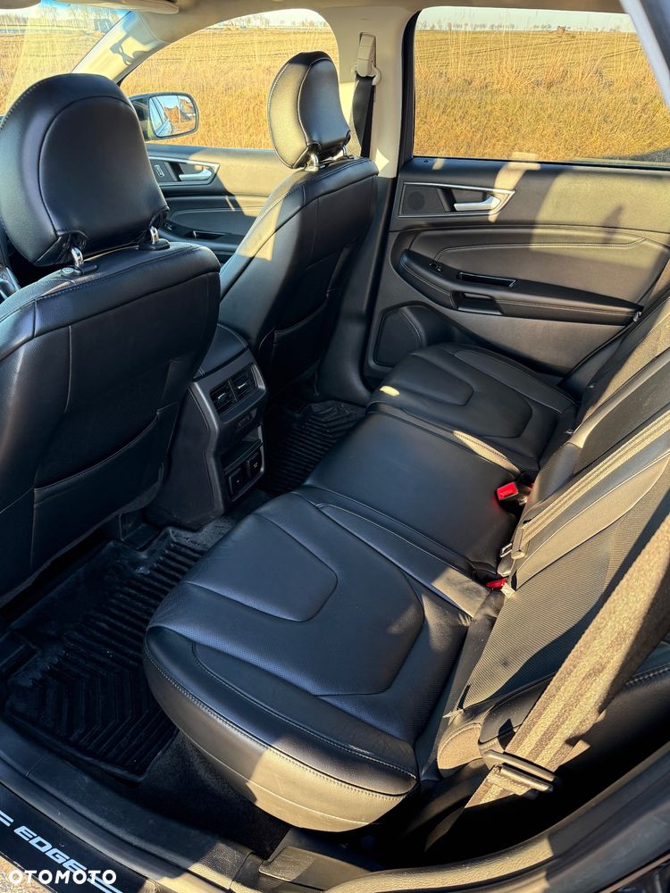 Ford Edge - 9