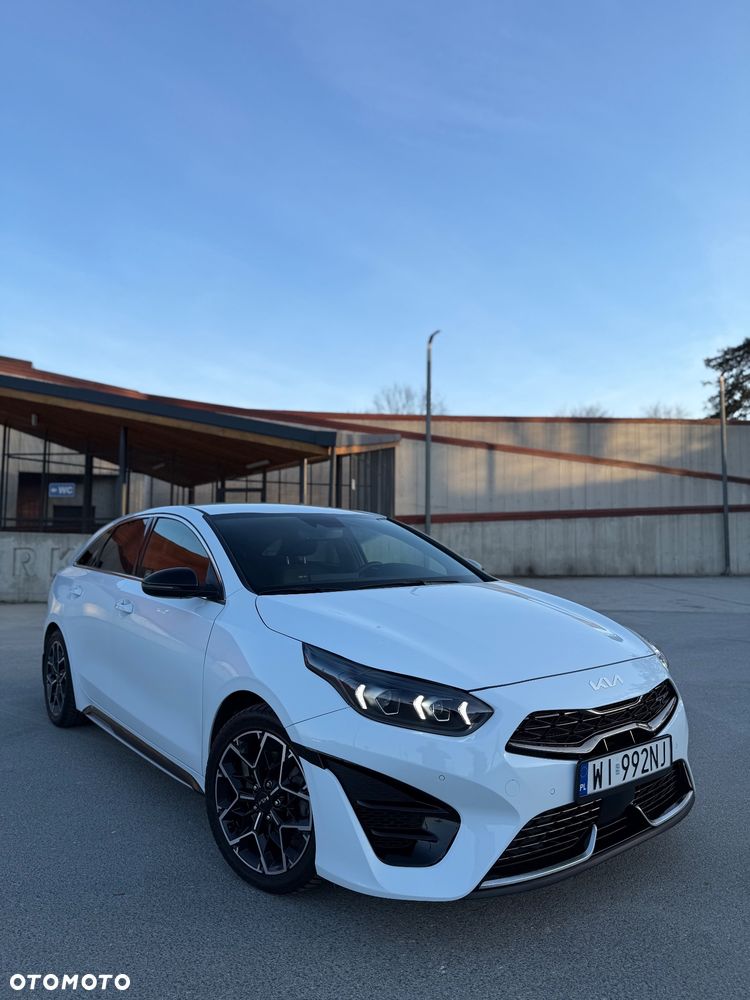 Kia ProCeed - 1