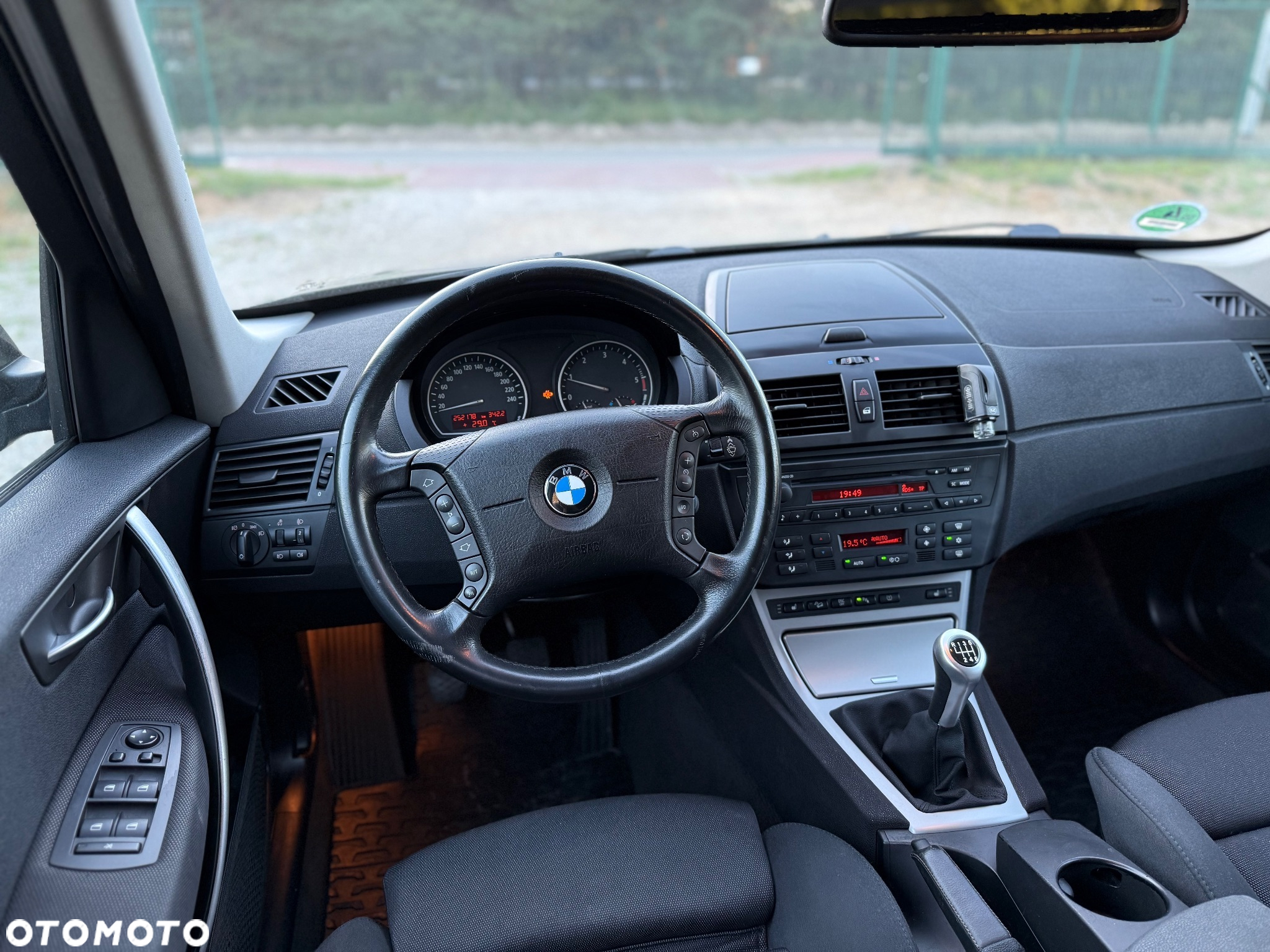 BMW X3 2.0d - 17