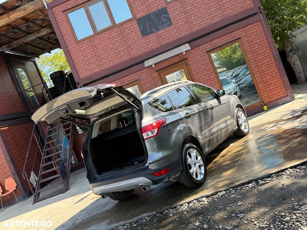Ford Kuga - 34