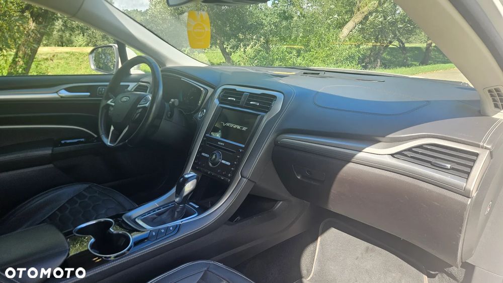 Ford Mondeo 2.0 Hybrid Vignale - 18