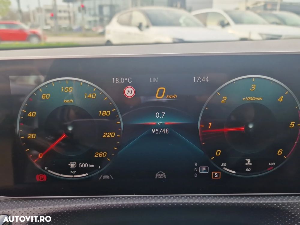 Mercedes-Benz A 180 - 23