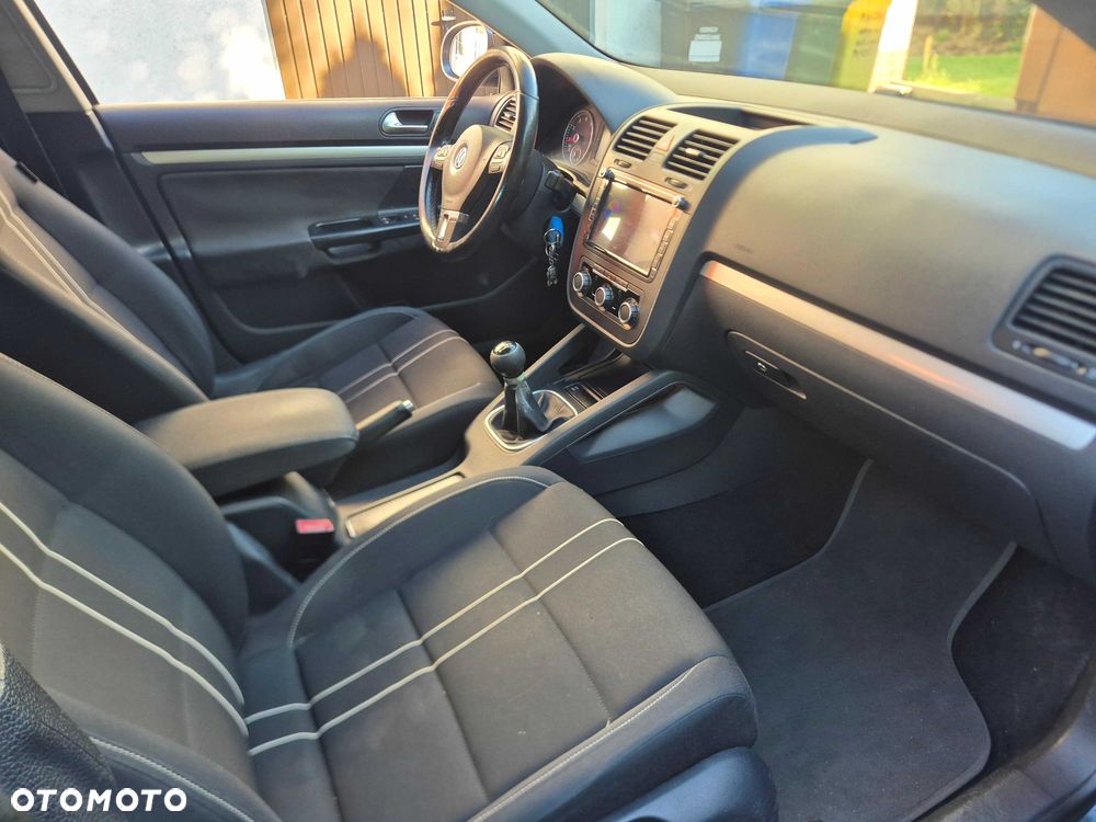 Volkswagen Jetta - 7