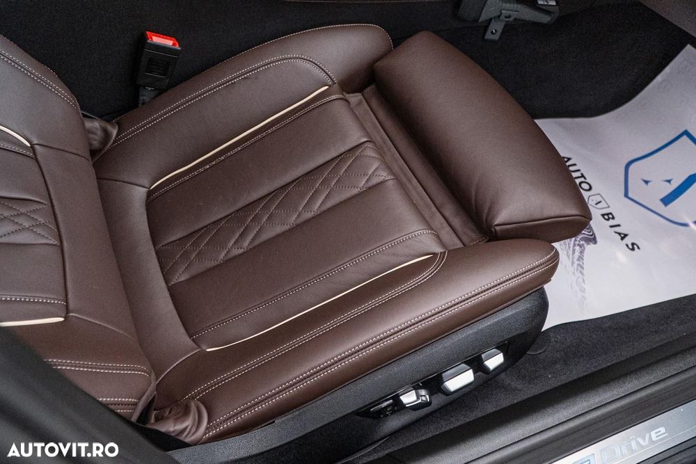 BMW Seria 5 530e iPerformance Aut. Luxury Line - 25