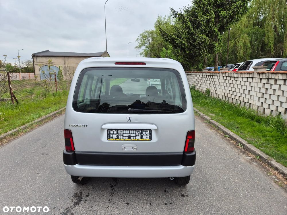 Peugeot Partner Kombi 110 Premium - 9
