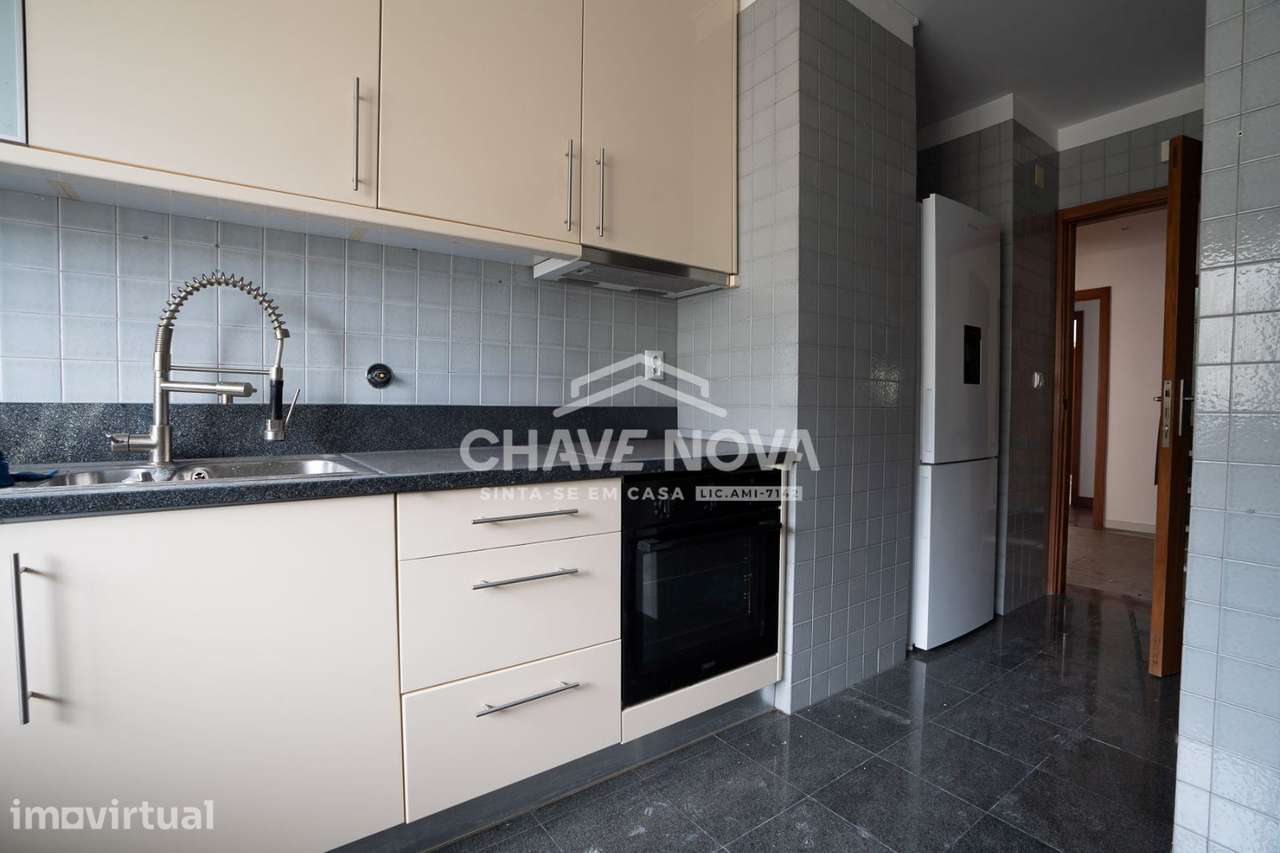 T4 Recuado c/ 2 Lugares de Garagem em Matosinhos Sul - Grande imagem: 5/23