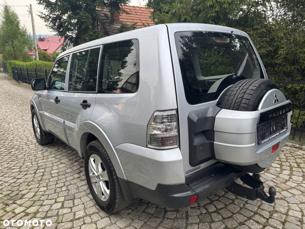Mitsubishi Pajero 3.2 DI-D Automatik Instyle - 10