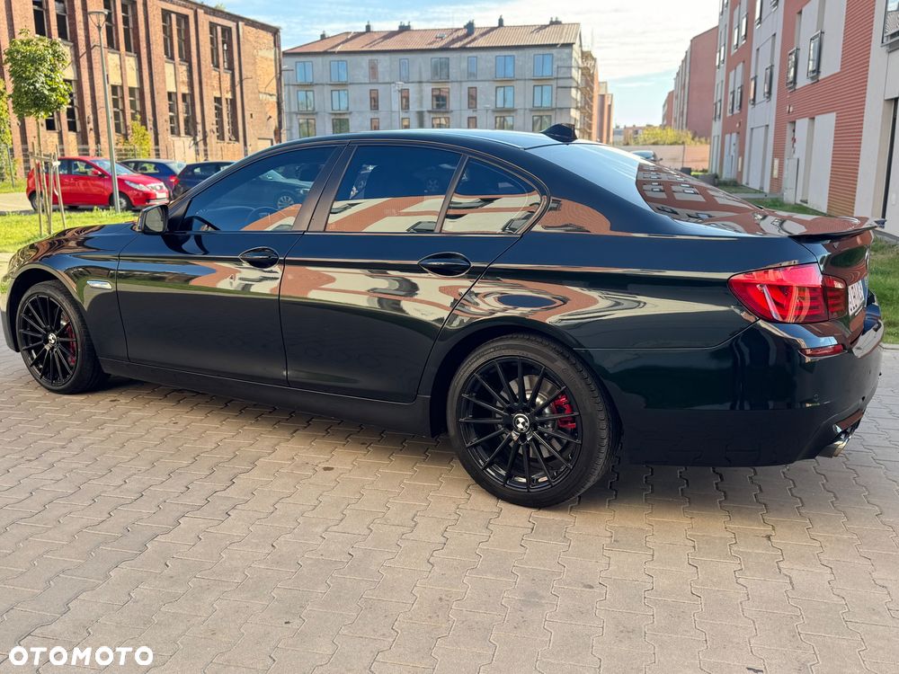 BMW Seria 5 528i xDrive - 10