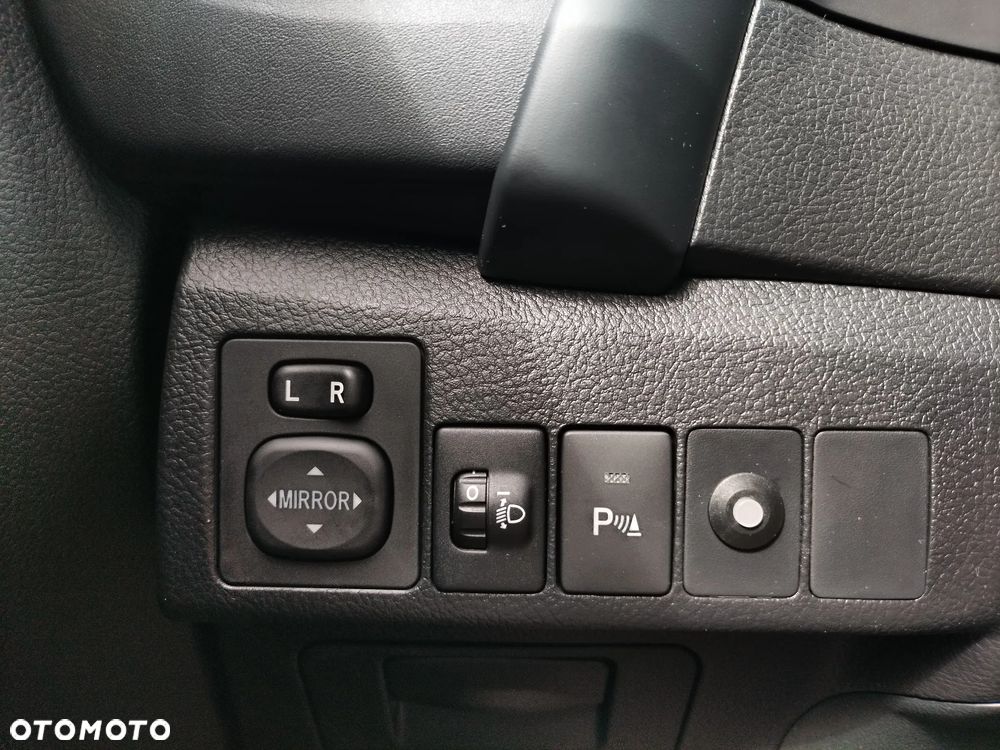 Toyota Auris 1.6 Premium MS - 20