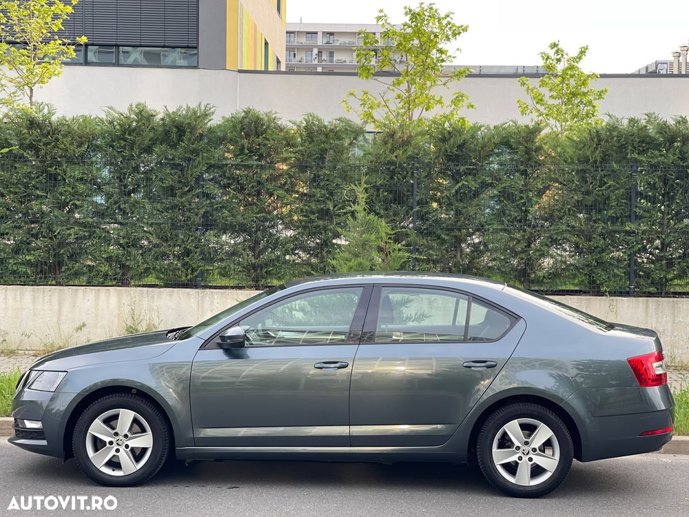 Skoda Octavia - 3