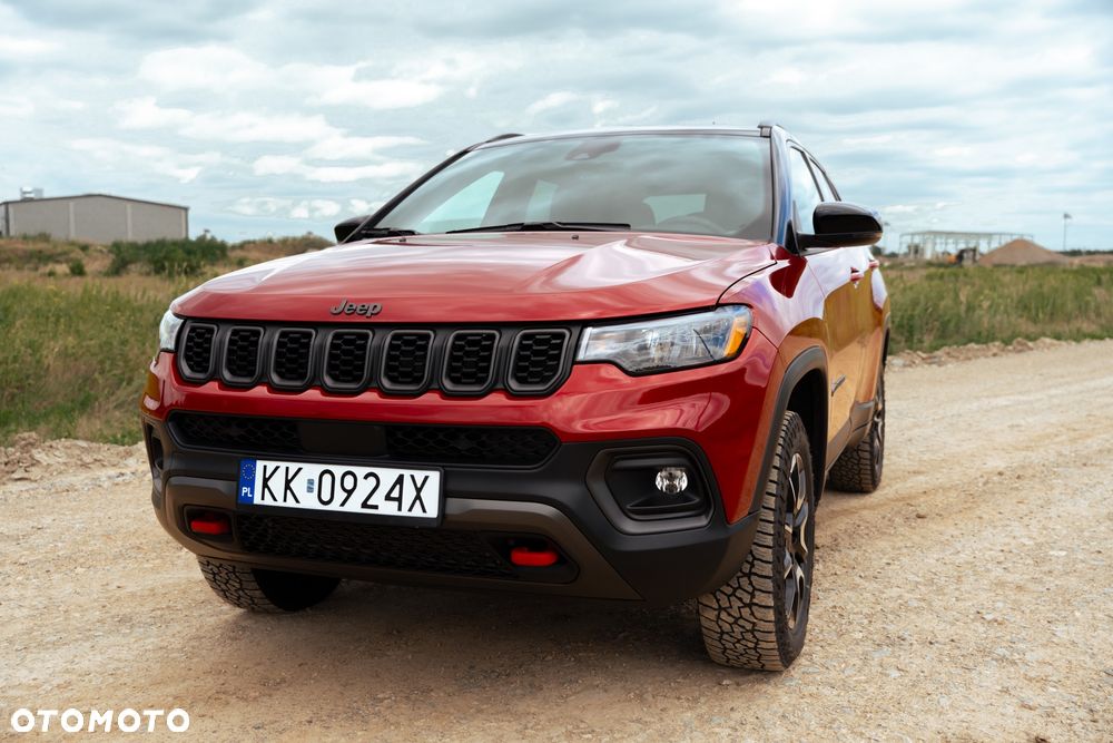 Jeep Compass - 22