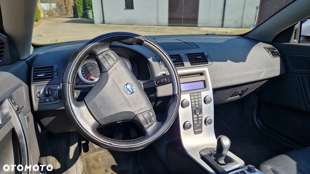 Volvo C70 D4 Momentum - 10