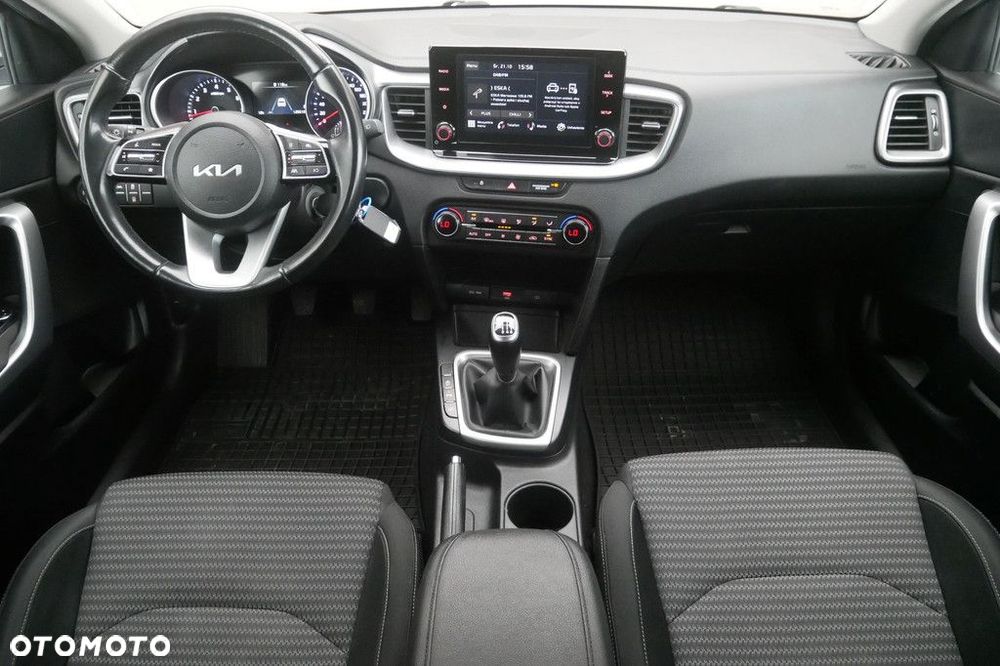 Kia Ceed 1.5 T-GDI M - 8