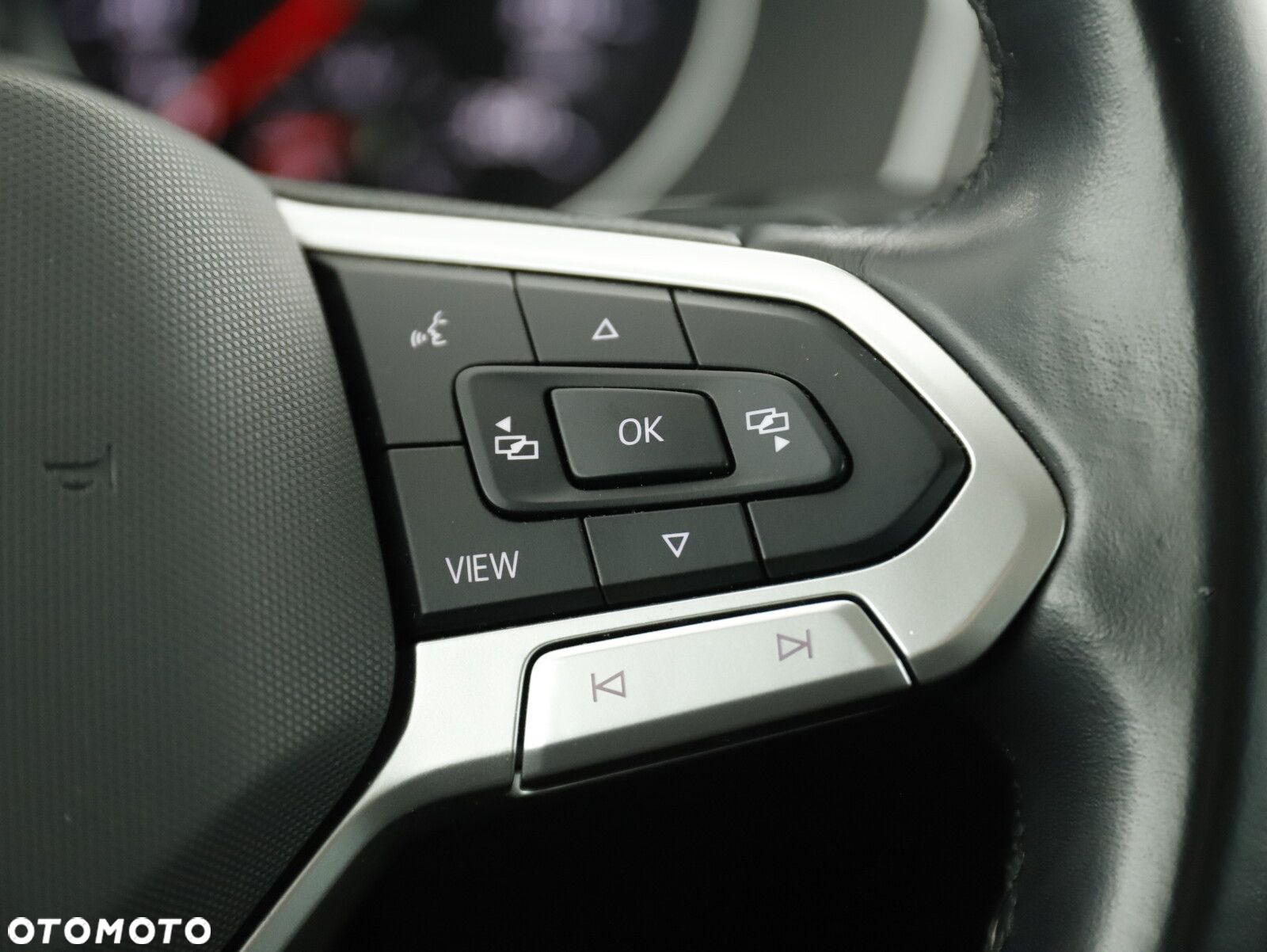 Volkswagen Passat - 12