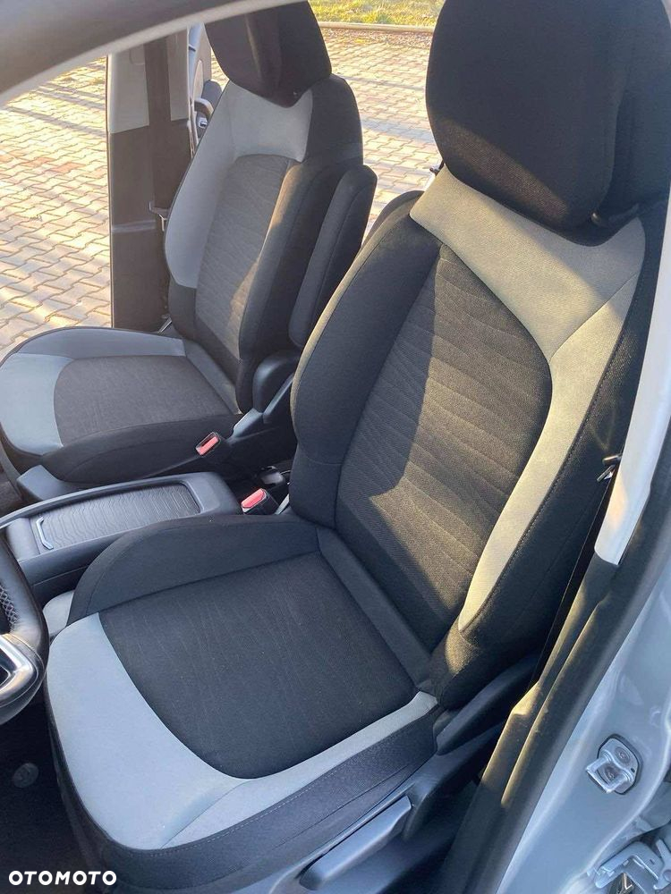 Citroën C4 Picasso - 12