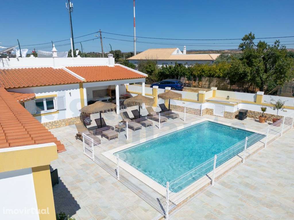 Moradia T5 Privada com Piscina Aquecida - Vila Nova de Cacela, Algarve - Grande imagem: 2/44