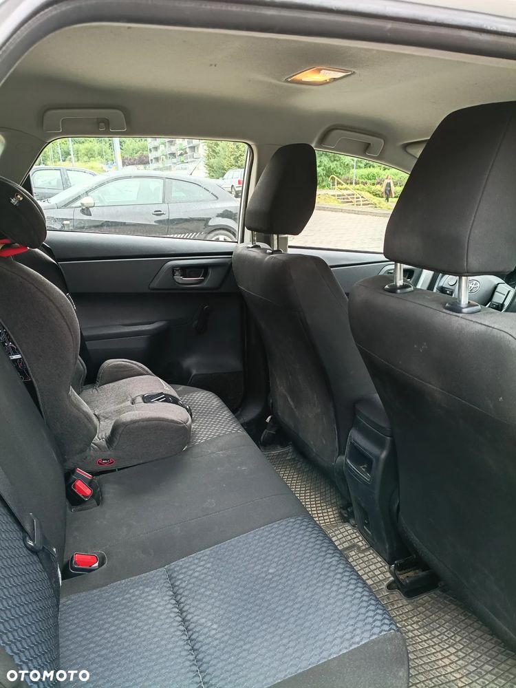 Toyota Auris 1.4 D-4D Active - 10