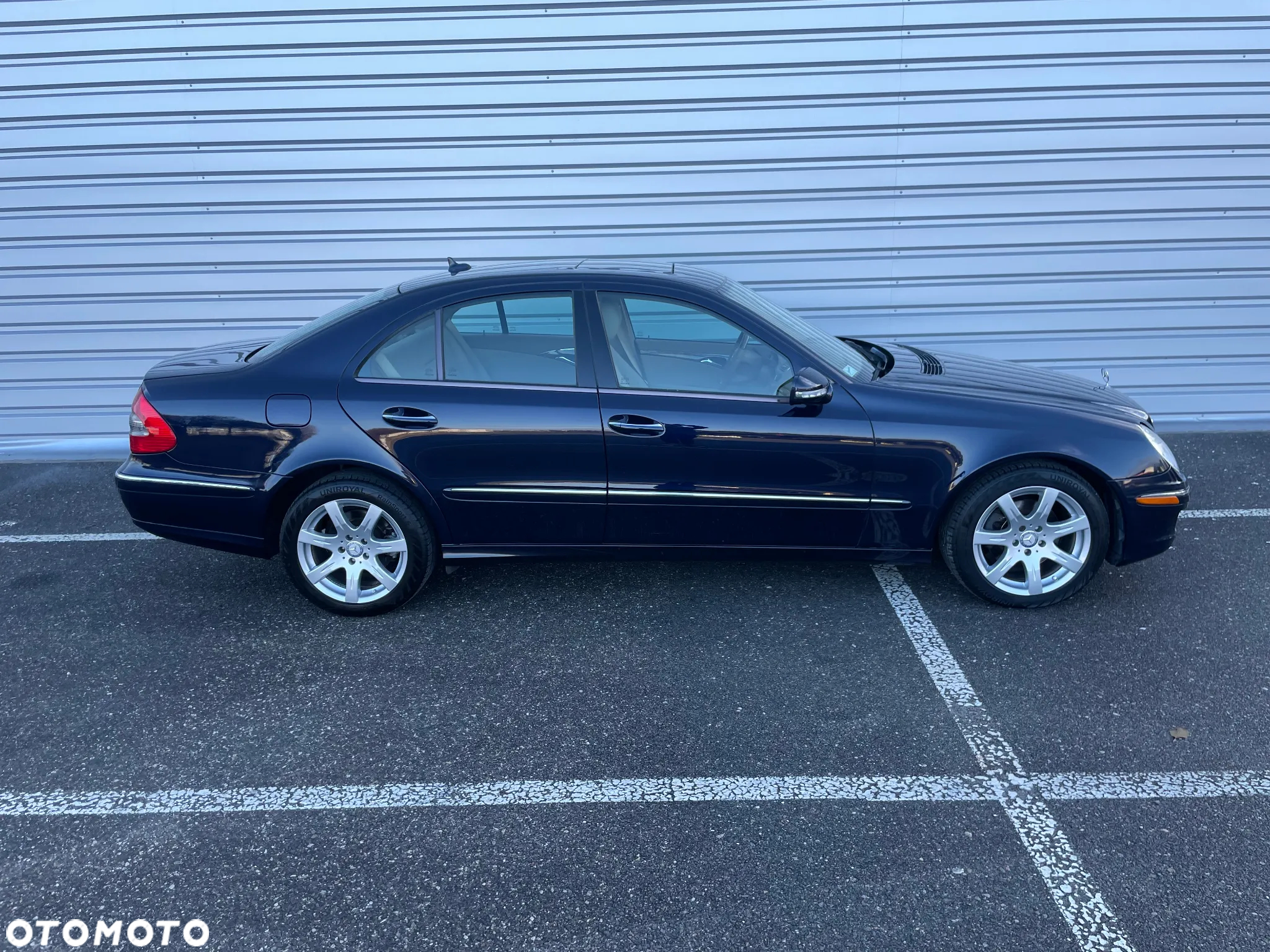 Mercedes-Benz Klasa E 350 4-Matic - 14