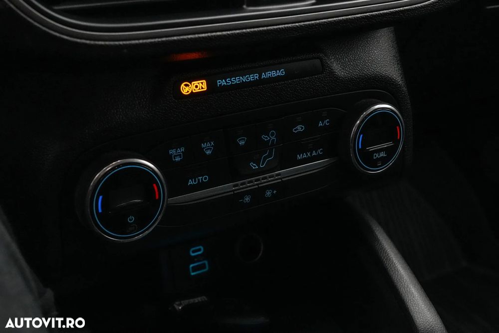 Ford Focus 1.0 EcoBoost Connected - 18