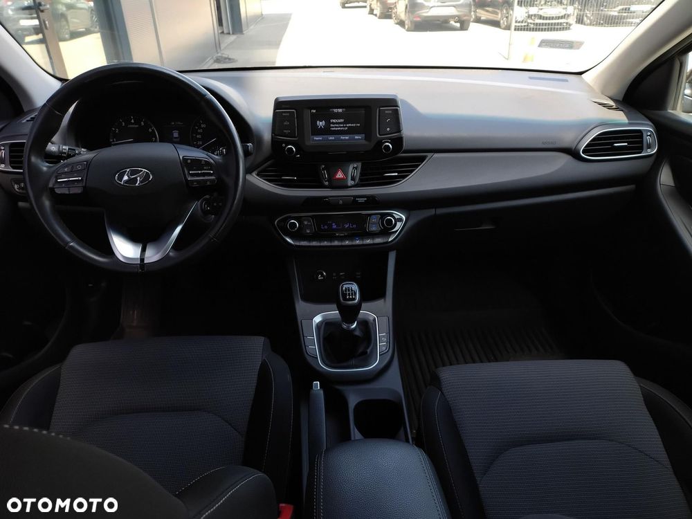 Hyundai i30 1.4 Comfort - 25