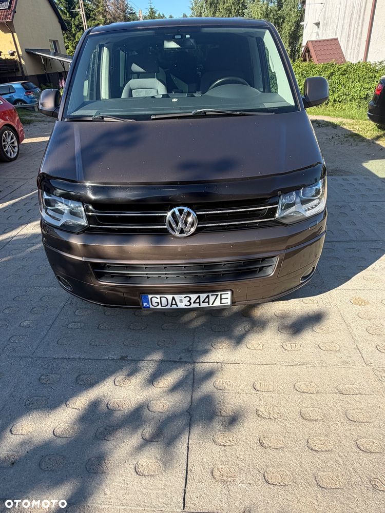 Volkswagen Caravelle - 1
