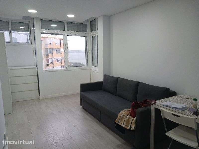 Vendo apartamento T0,Oeiros,perto praia 248000€ - Grande imagem: 2/5