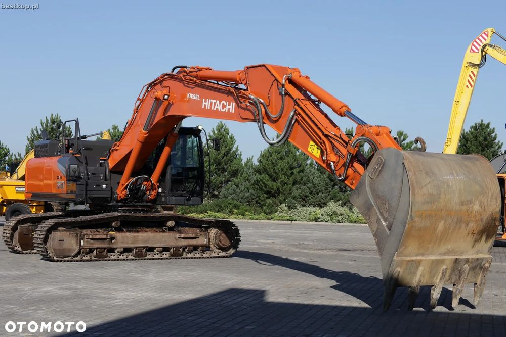 Hitachi ZX350LCN-7 - 34