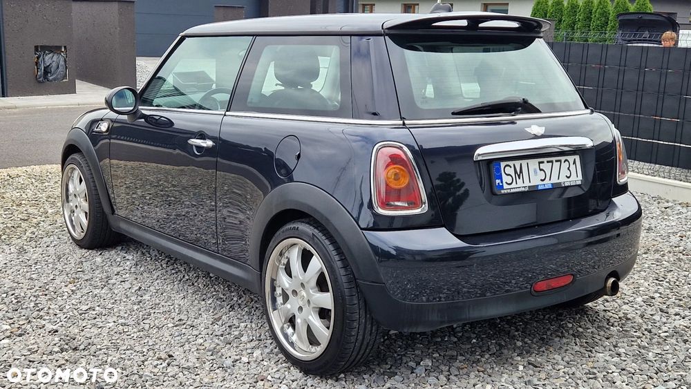 MINI Cooper Standard - 18
