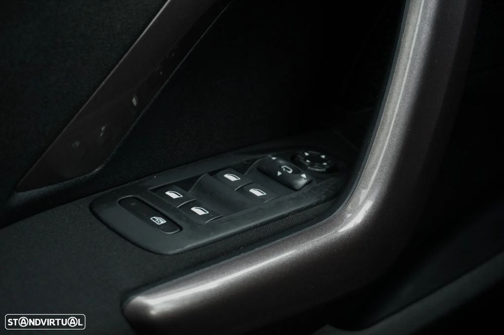 Peugeot 2008 1.4 HDi Active - 24