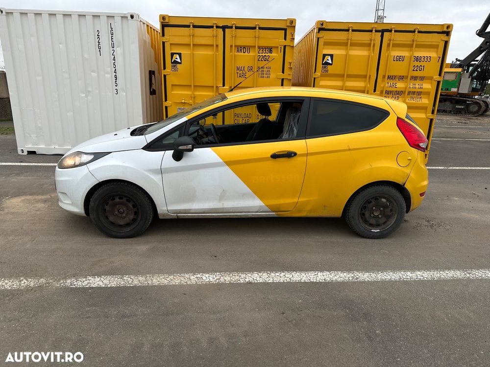 Ford Fiesta - 2
