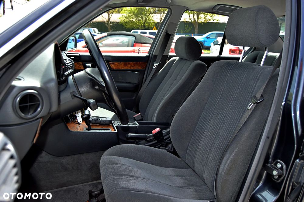 BMW Seria 5 540i - 9