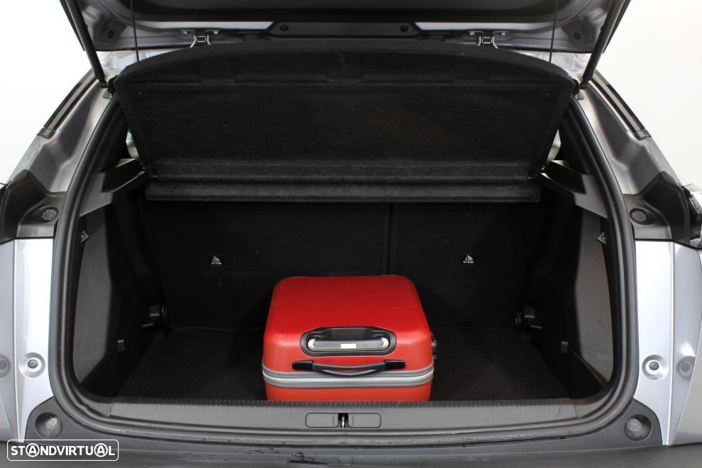 Peugeot 2008 1.2 PureTech Active Pack - 24