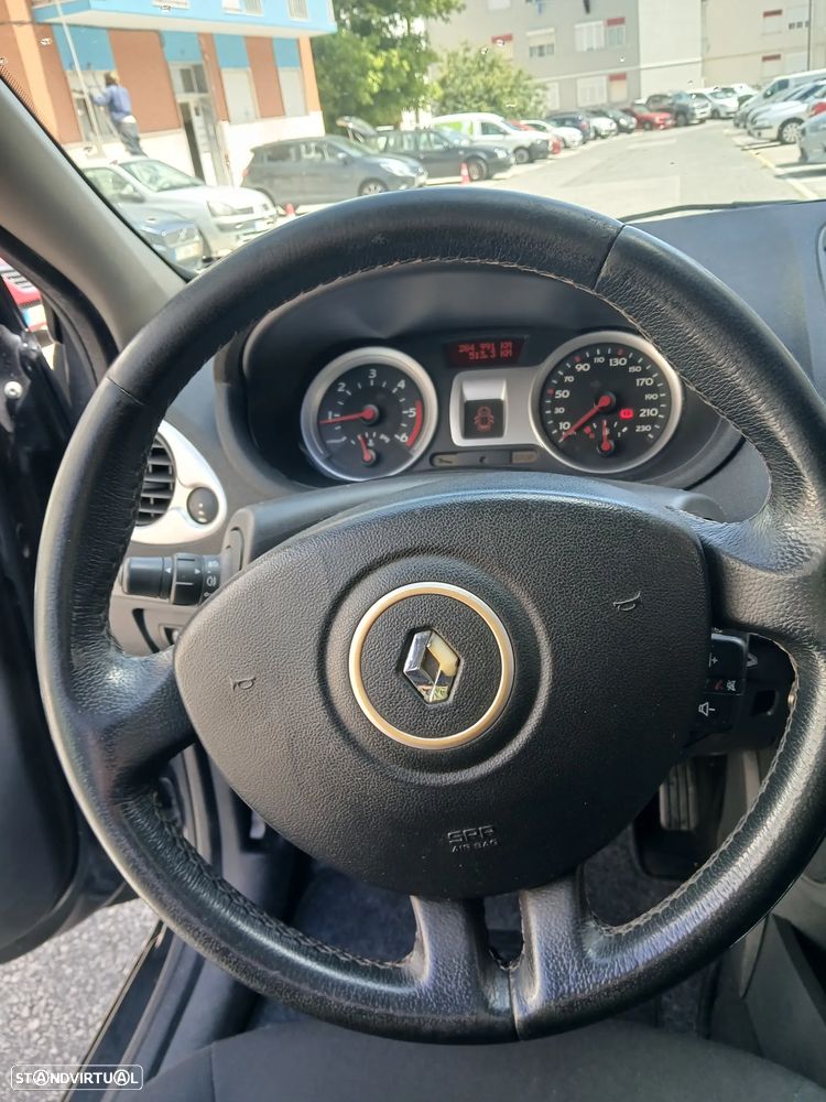 Renault Clio 1.5 dCi Dynamique - 5