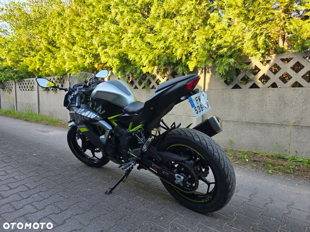 Kawasaki Ninja - 5