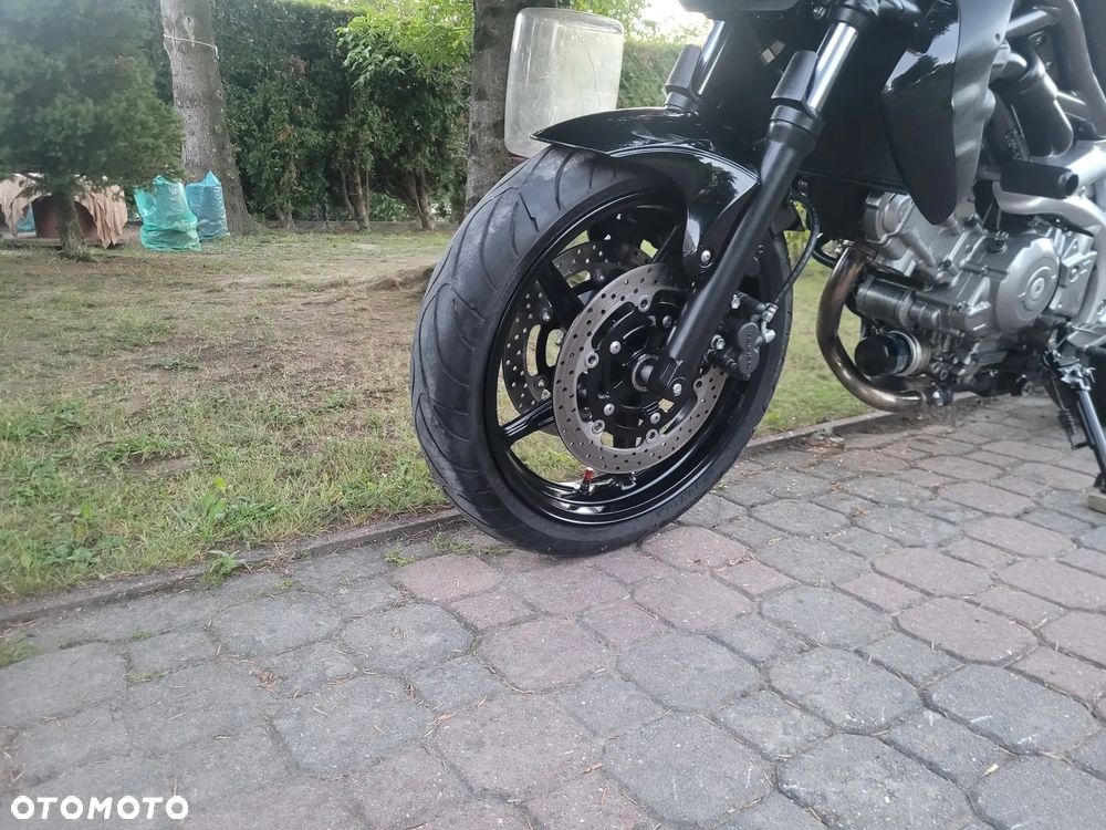Suzuki Gladius - 19