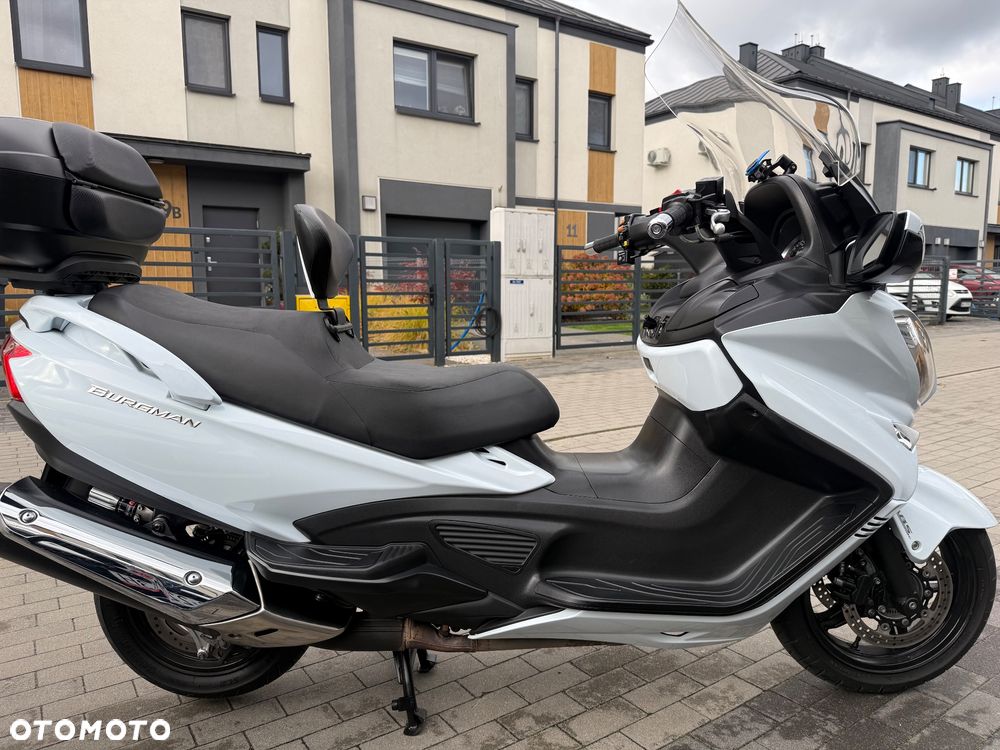 Suzuki Burgman - 5