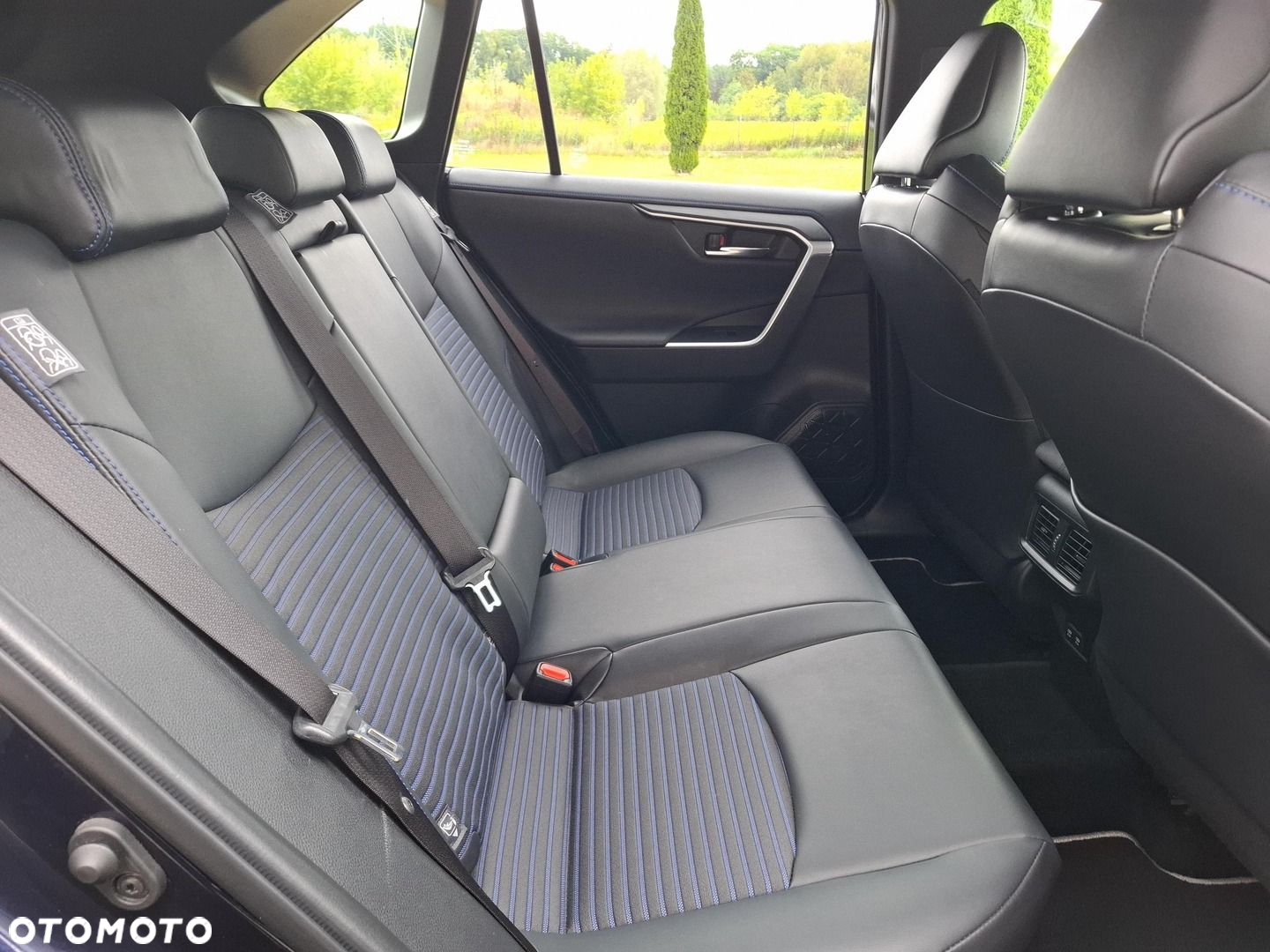 Toyota RAV4 2.5 Hybrid Selection 4x4 - 6
