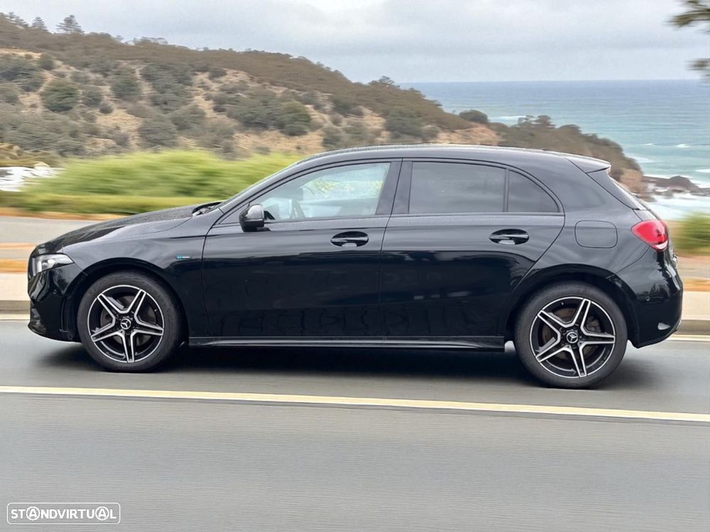 Mercedes-Benz A 250 e AMG Line - 4
