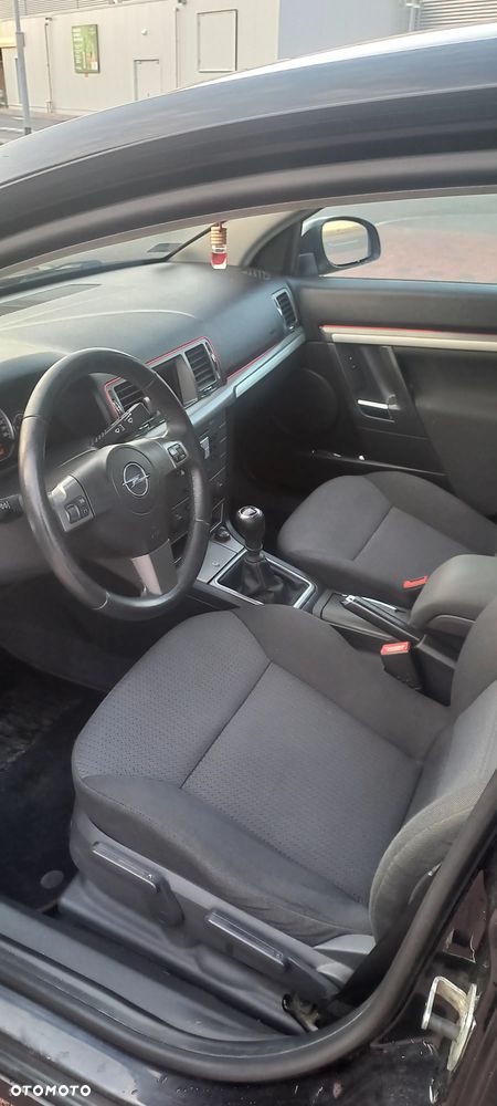 Opel Vectra 1.6 Essentia - 10