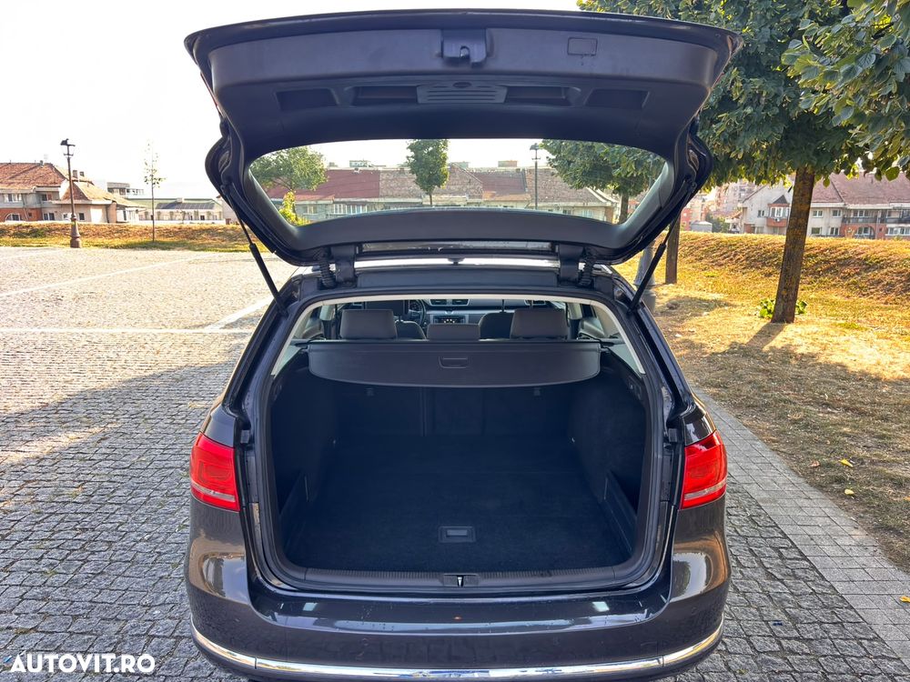 Volkswagen Passat 1.6 TDI BlueMotion Technology Comfortline - 21