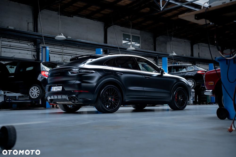 Porsche Cayenne GTS Tiptronic S - 10
