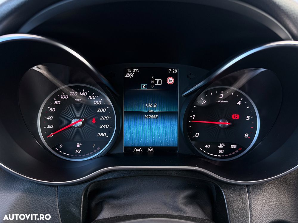 Mercedes-Benz GLC Coupe 220 d 4Matic 9G-TRONIC AMG Line - 38