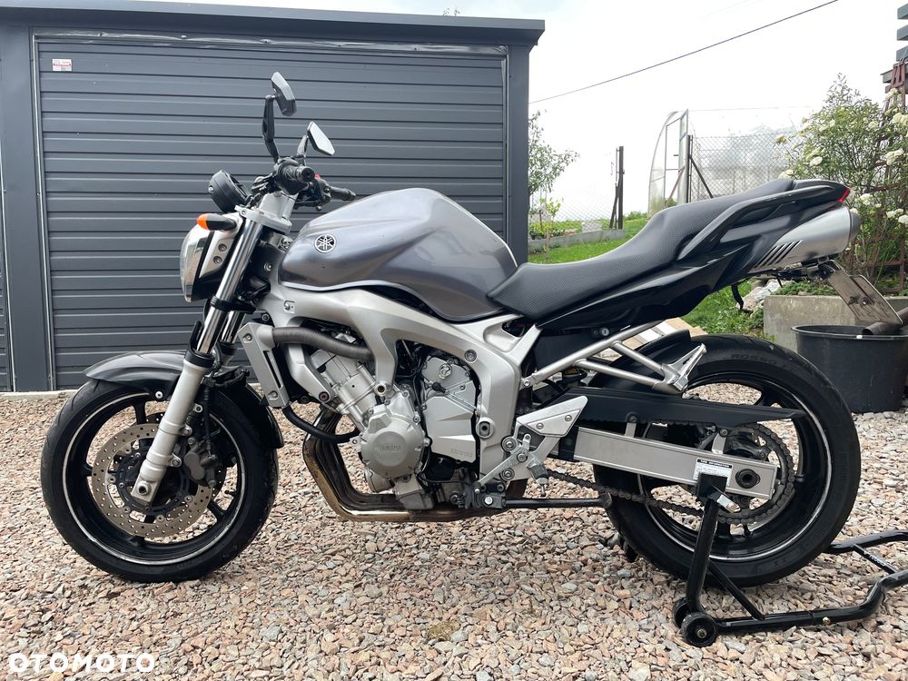 Yamaha FZ6 - 3
