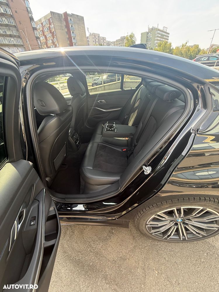 BMW Seria 3 320d xDrive Aut. M Sport - 11