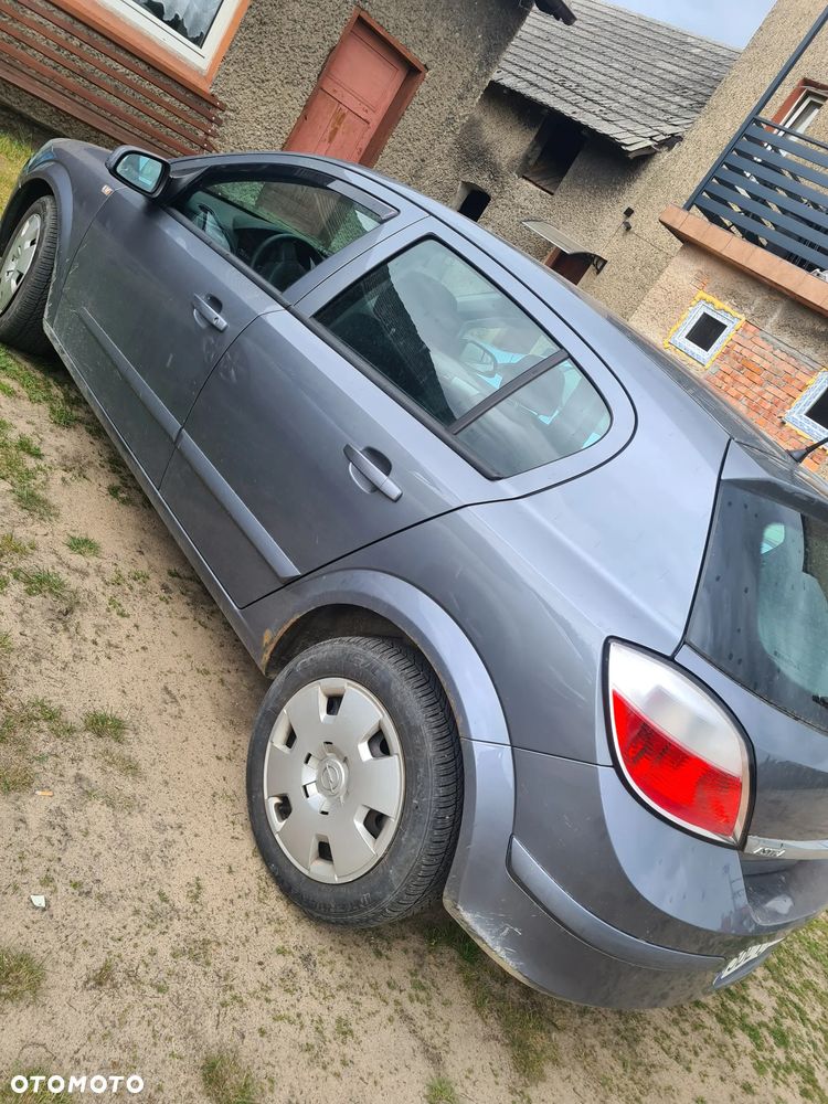 Opel Astra - 2