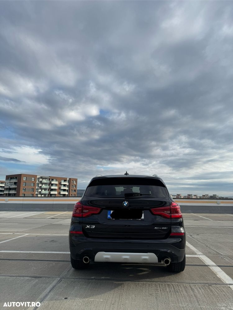 BMW X3 xDrive30i AT Luxury Line - 6