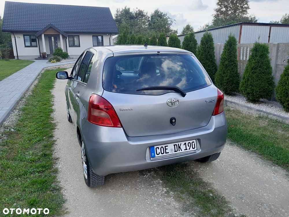 Toyota Yaris 1.4 D-4D Travel - 6