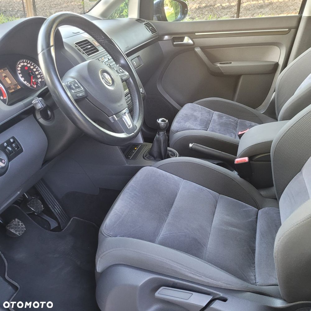 Volkswagen Touran 2.0 TDI DPF Comfortline - 22