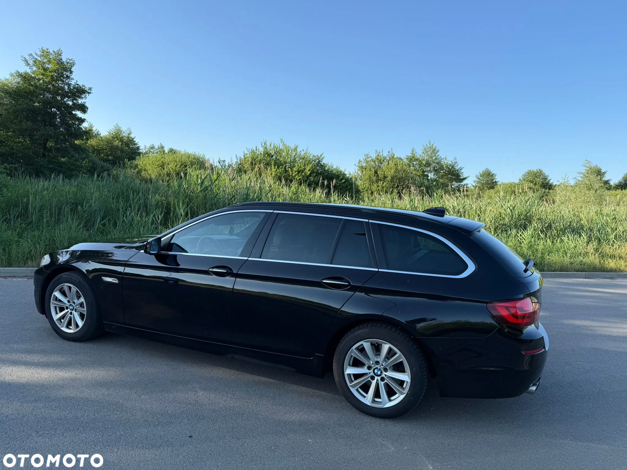 BMW Seria 5 520d Touring Luxury Line - 4