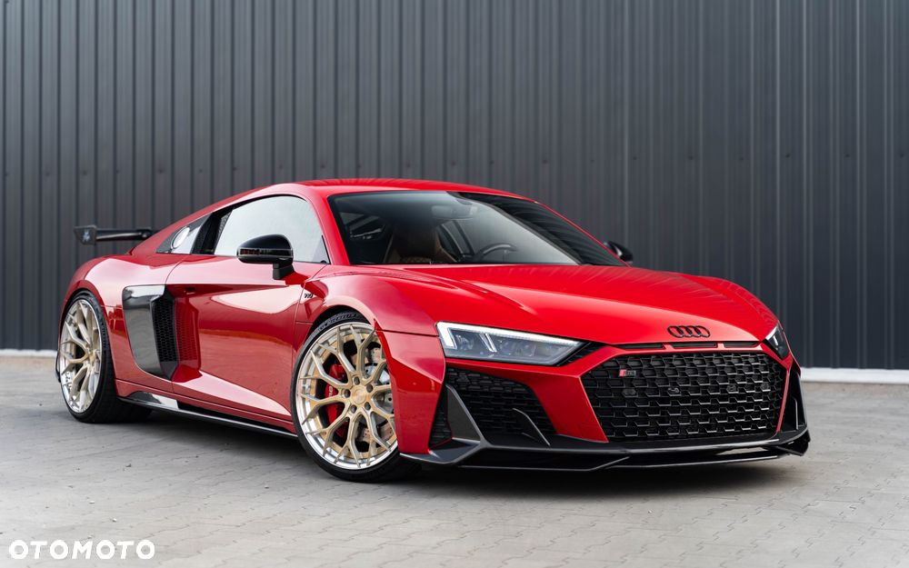 Audi R8 Coupé - 1